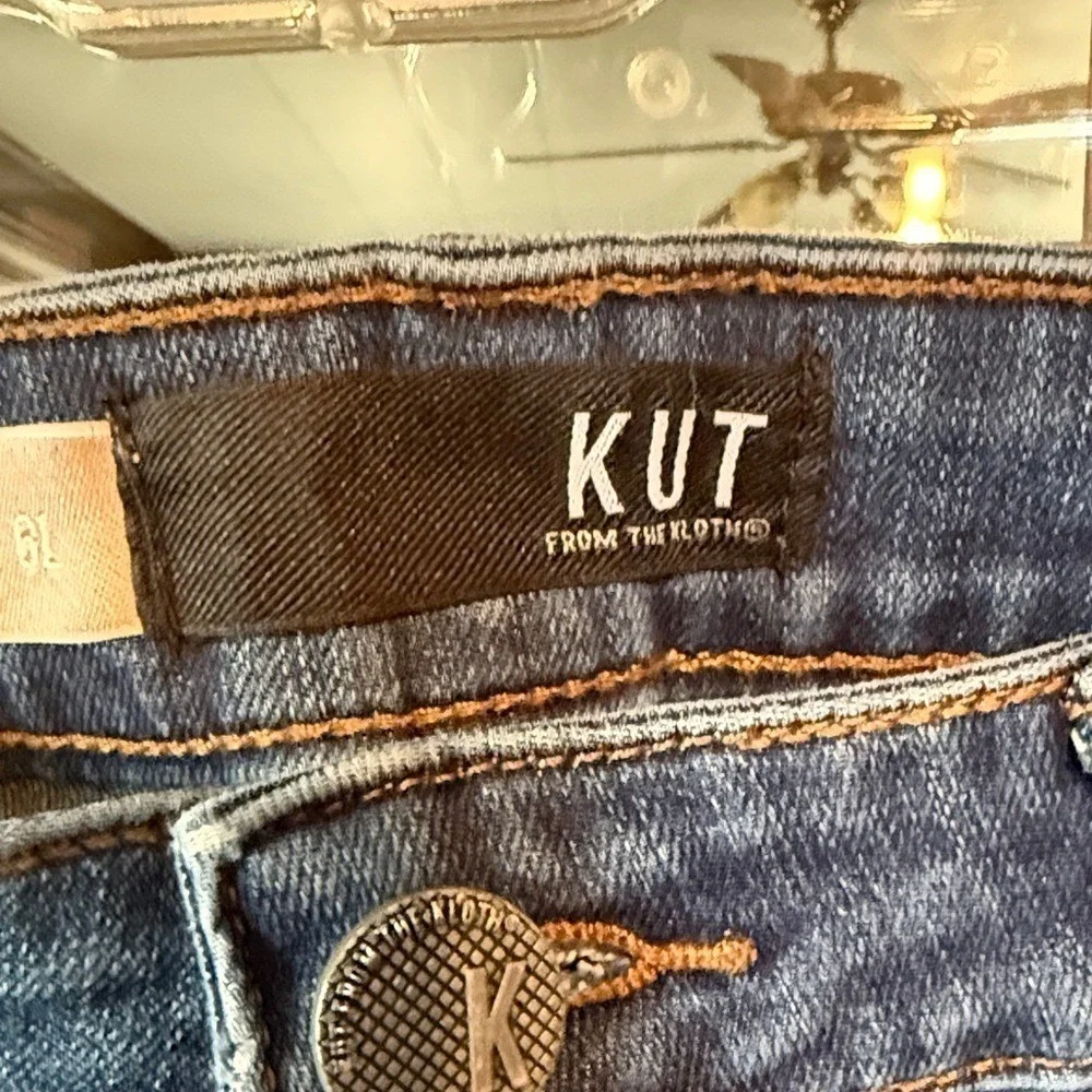 Kut from the Kloth Women 6L High Rise Skinny Jean Medium Wash Distressed Raw Hem